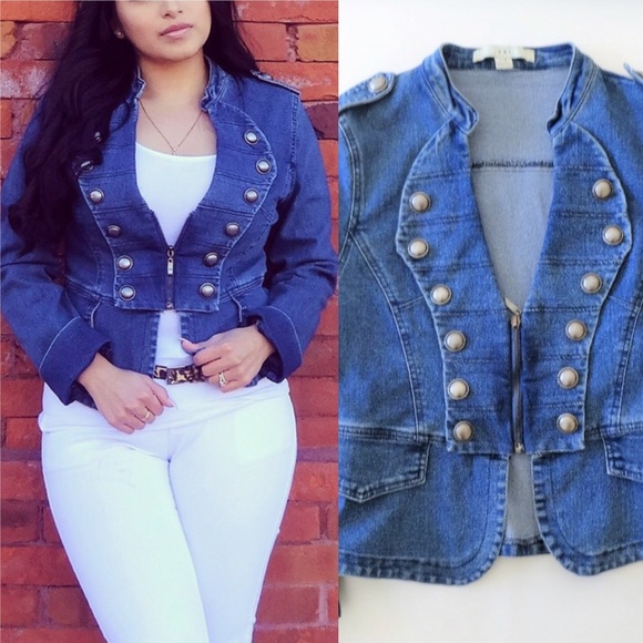 Forever 21 Jackets & Blazers - FOREVER 21 DENIM BLAZER JACKET